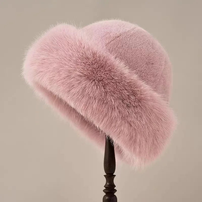 Anna | Elegant fur cap for a luxurious winter look