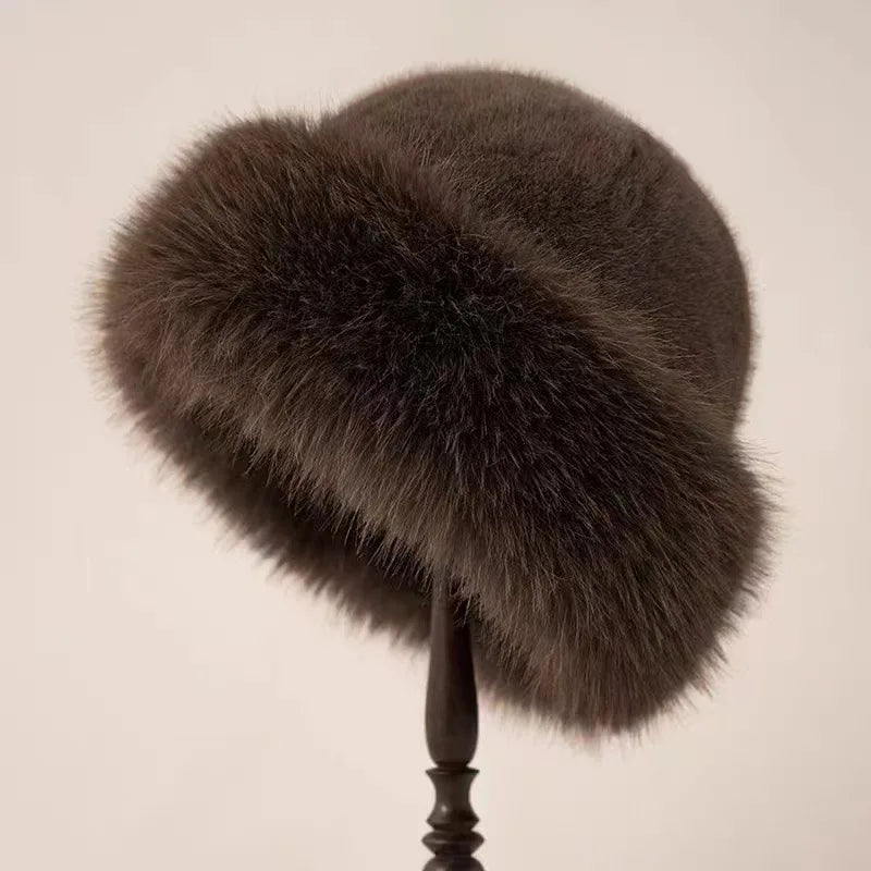 Anna | Elegant fur cap for a luxurious winter look